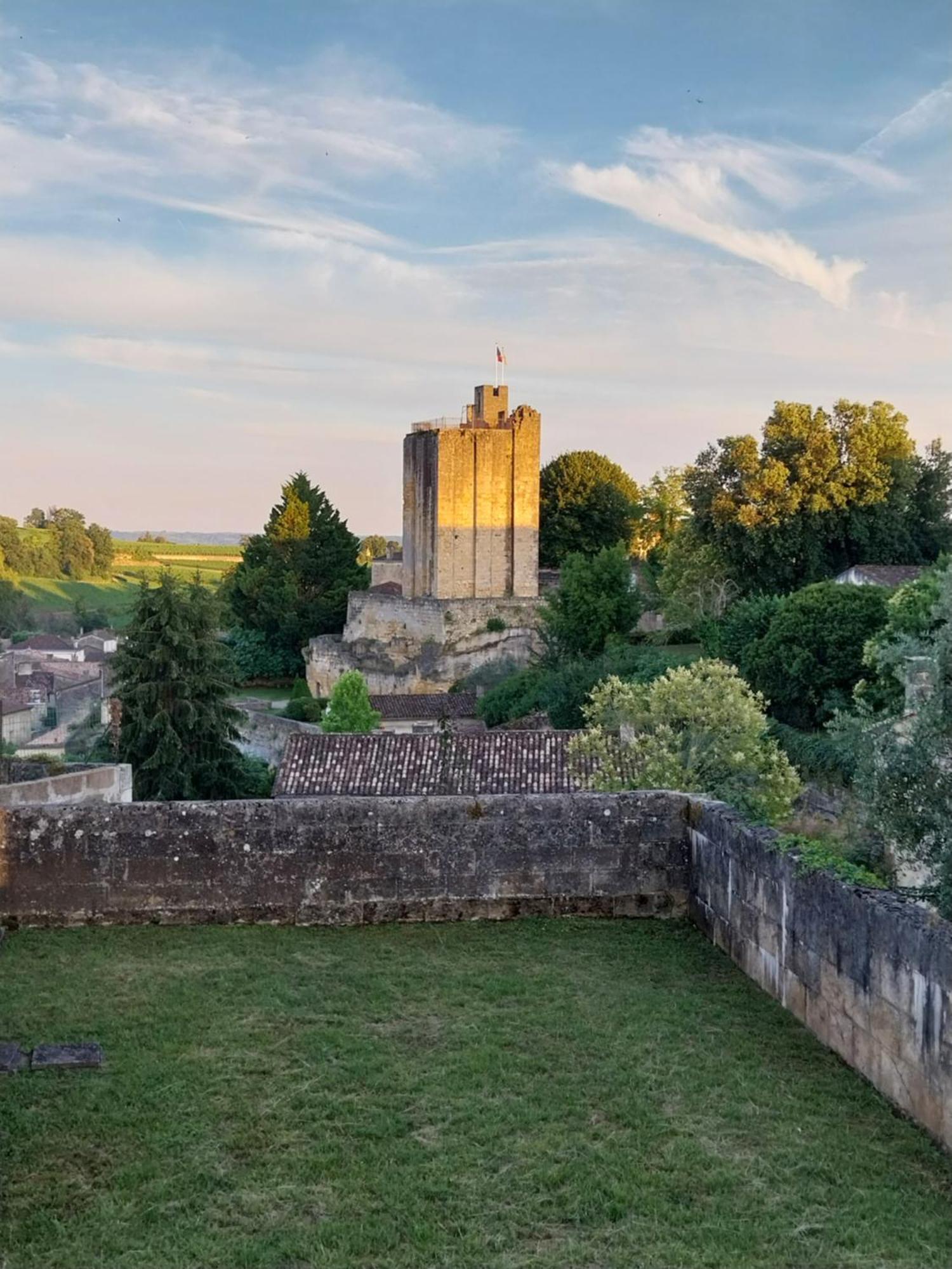 HôTes De Saint-Emilion II Apartment Exterior photo